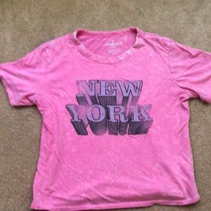 American Eagle NEW YORK crop shirt. Size Small